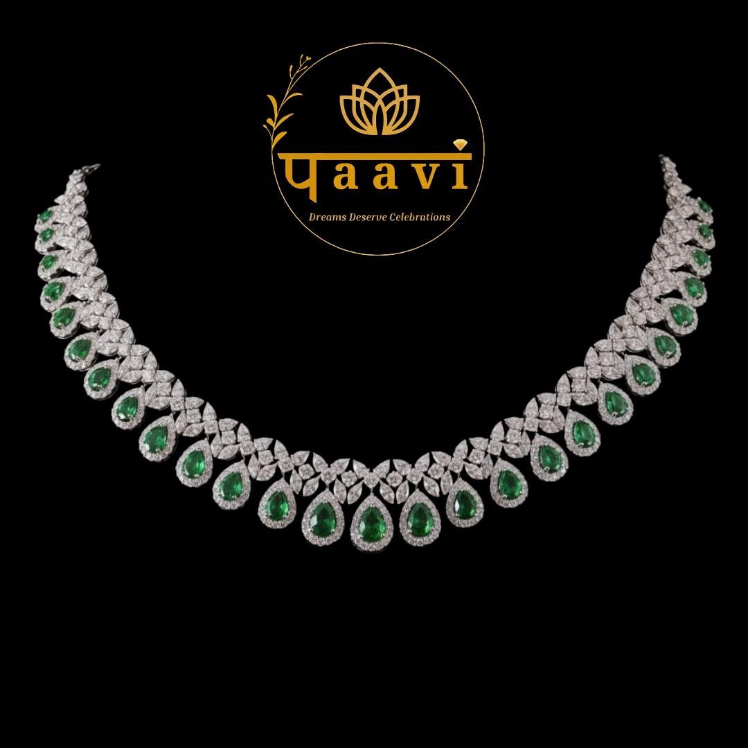 Elara Emerald Necklace